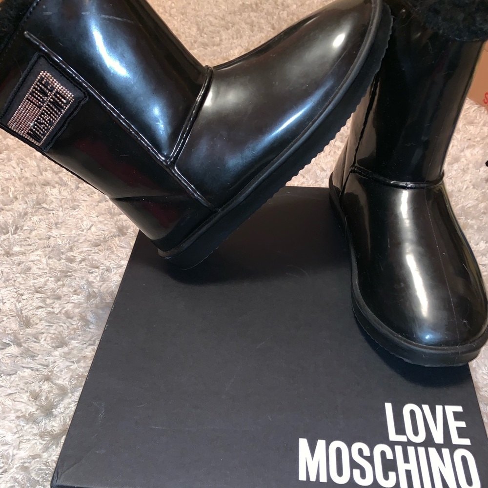 Moschino all weather boots